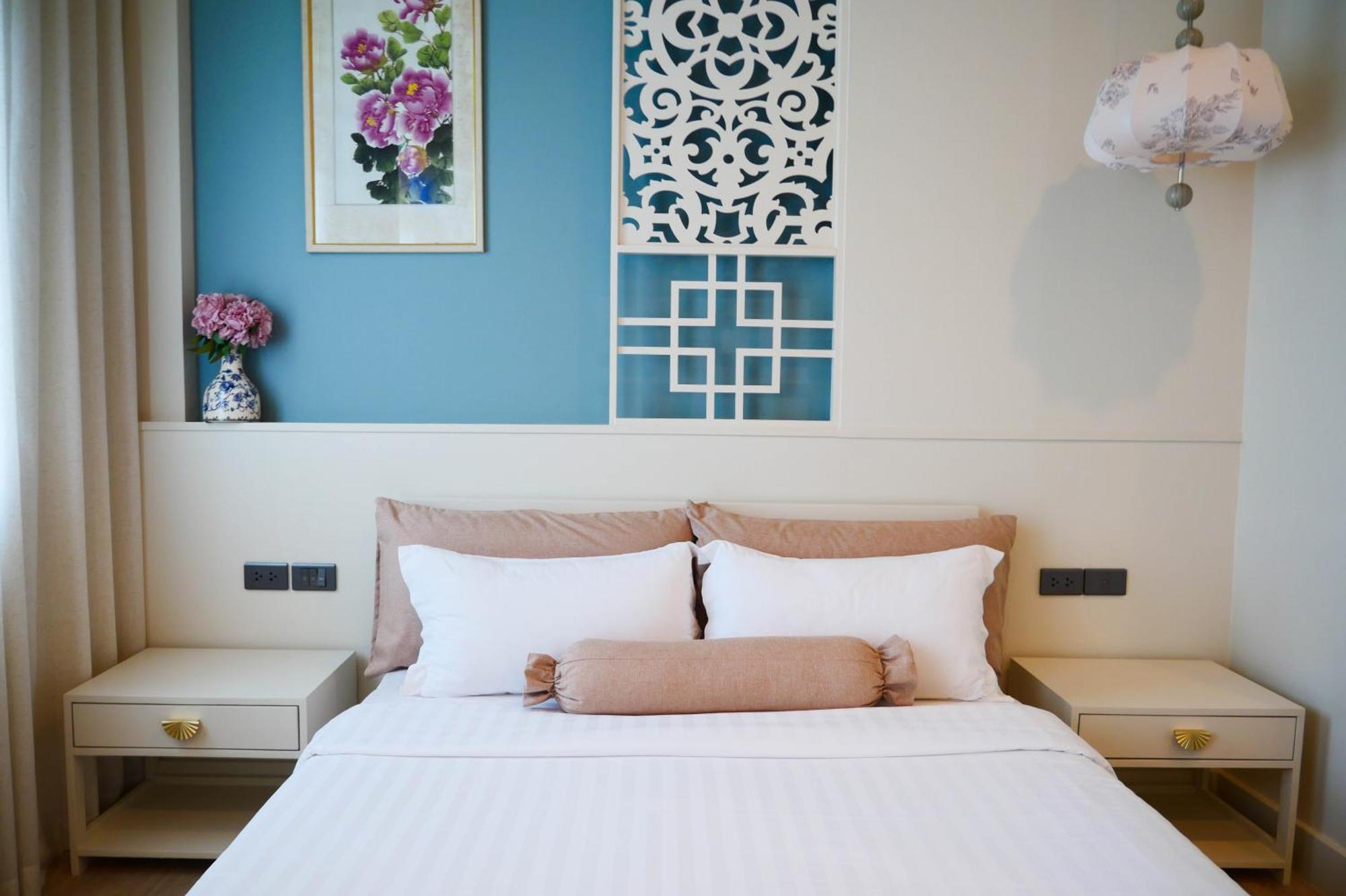O'Nya Phuket Hotel Екстериор снимка