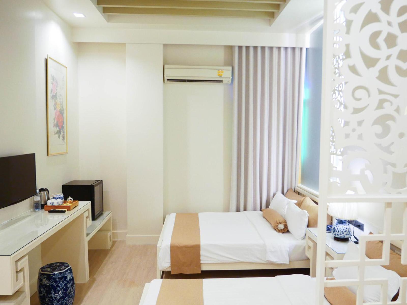 O'Nya Phuket Hotel Екстериор снимка