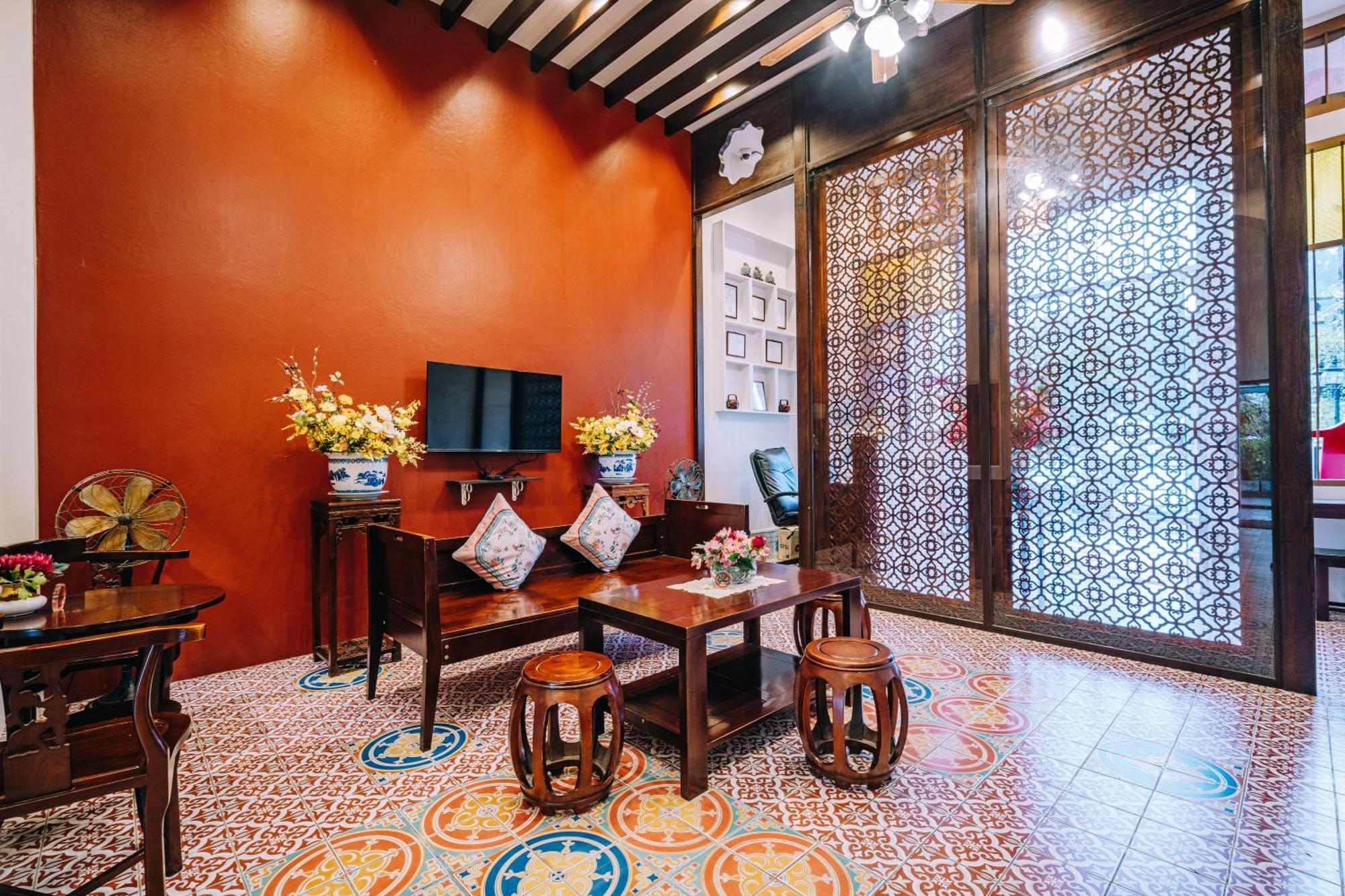 O'Nya Phuket Hotel Екстериор снимка