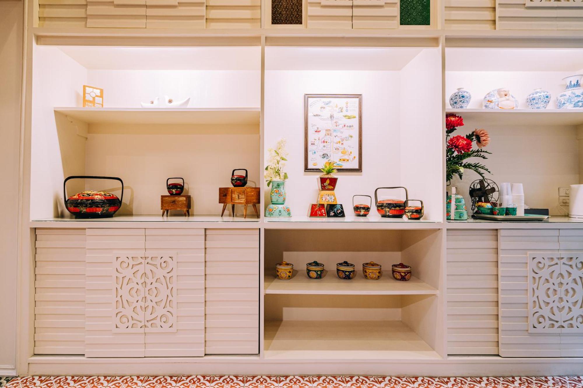O'Nya Phuket Hotel Екстериор снимка