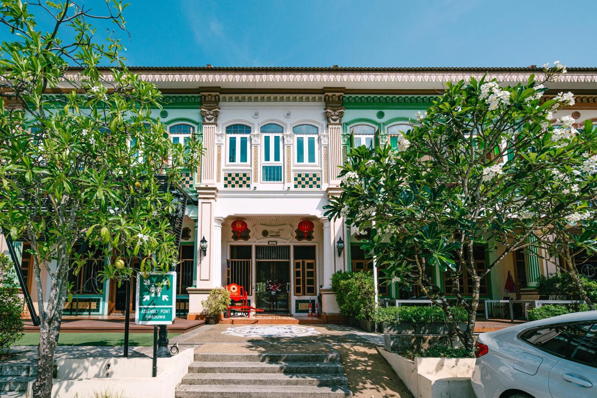 O'Nya Phuket Hotel Екстериор снимка