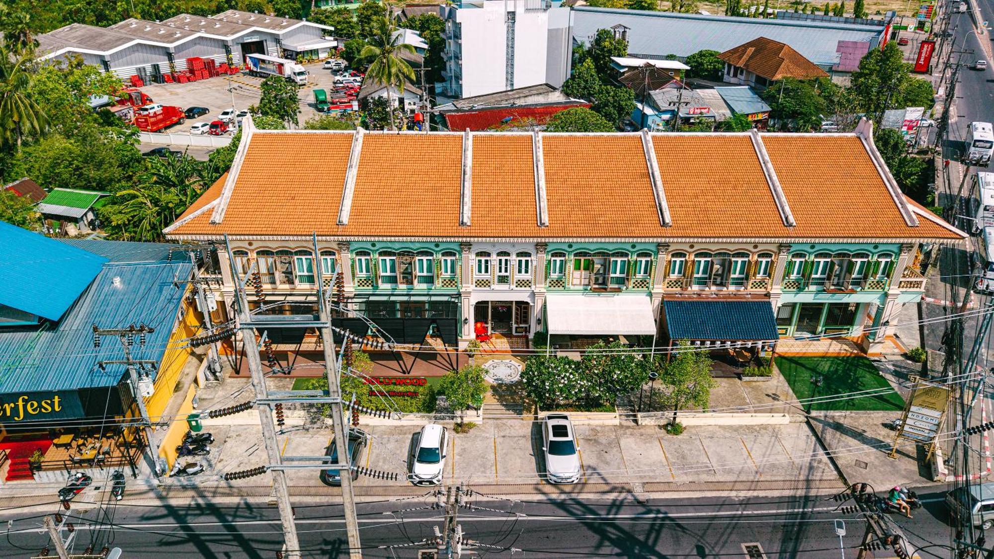 O'Nya Phuket Hotel Екстериор снимка