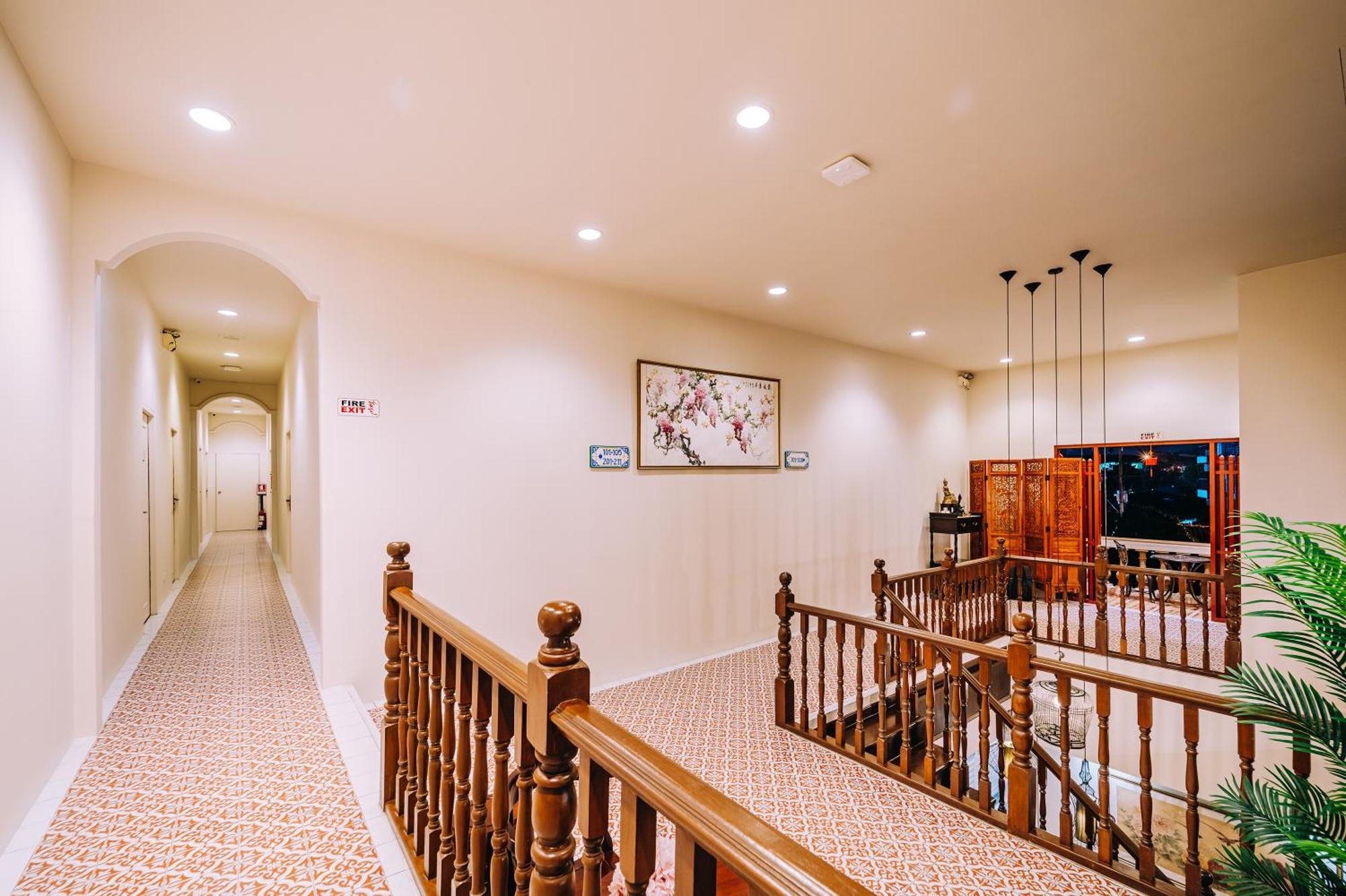 O'Nya Phuket Hotel Екстериор снимка