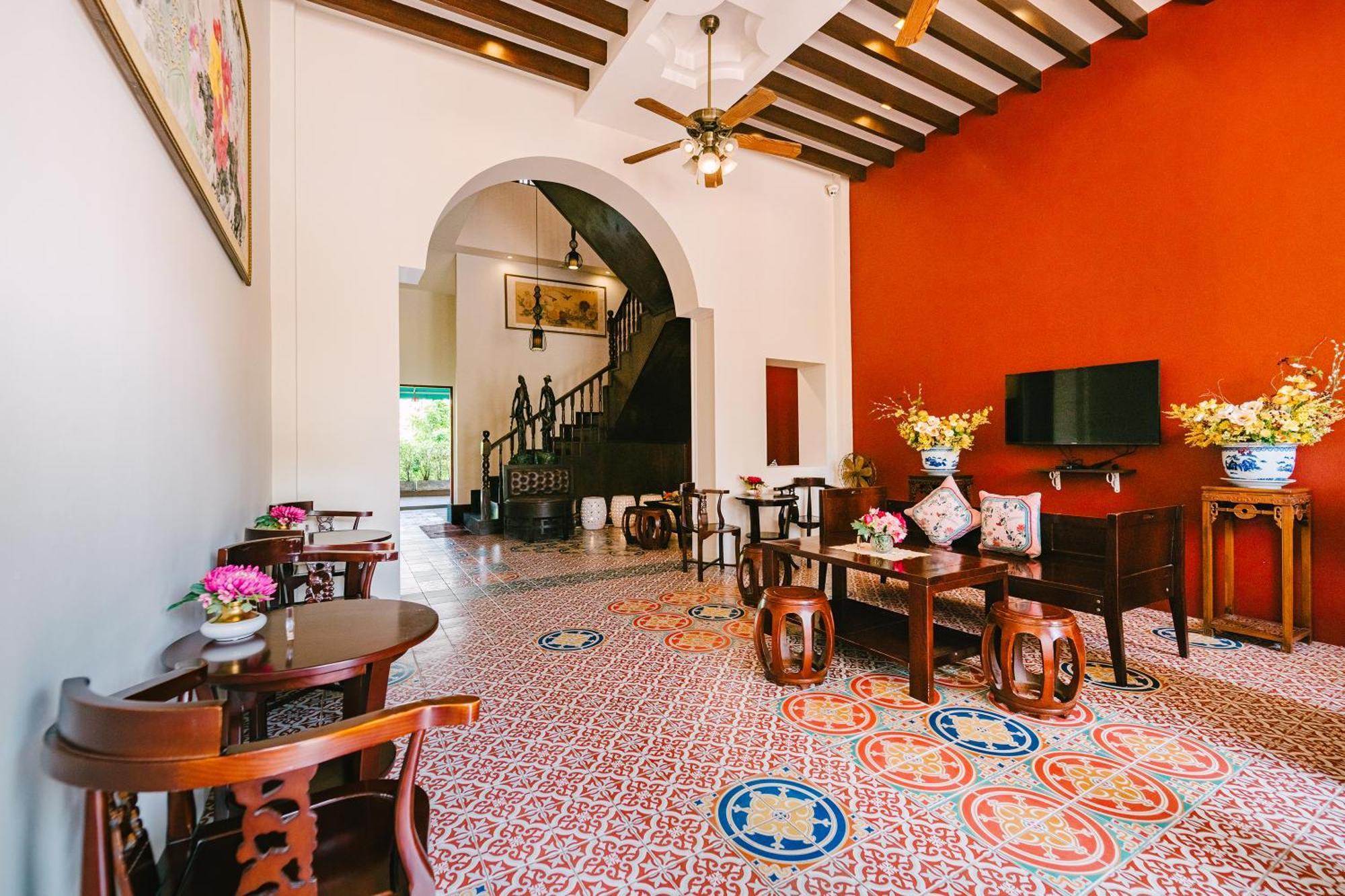 O'Nya Phuket Hotel Екстериор снимка