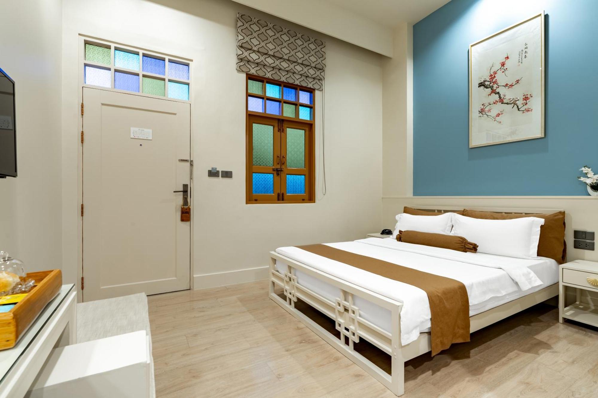 O'Nya Phuket Hotel Стая снимка