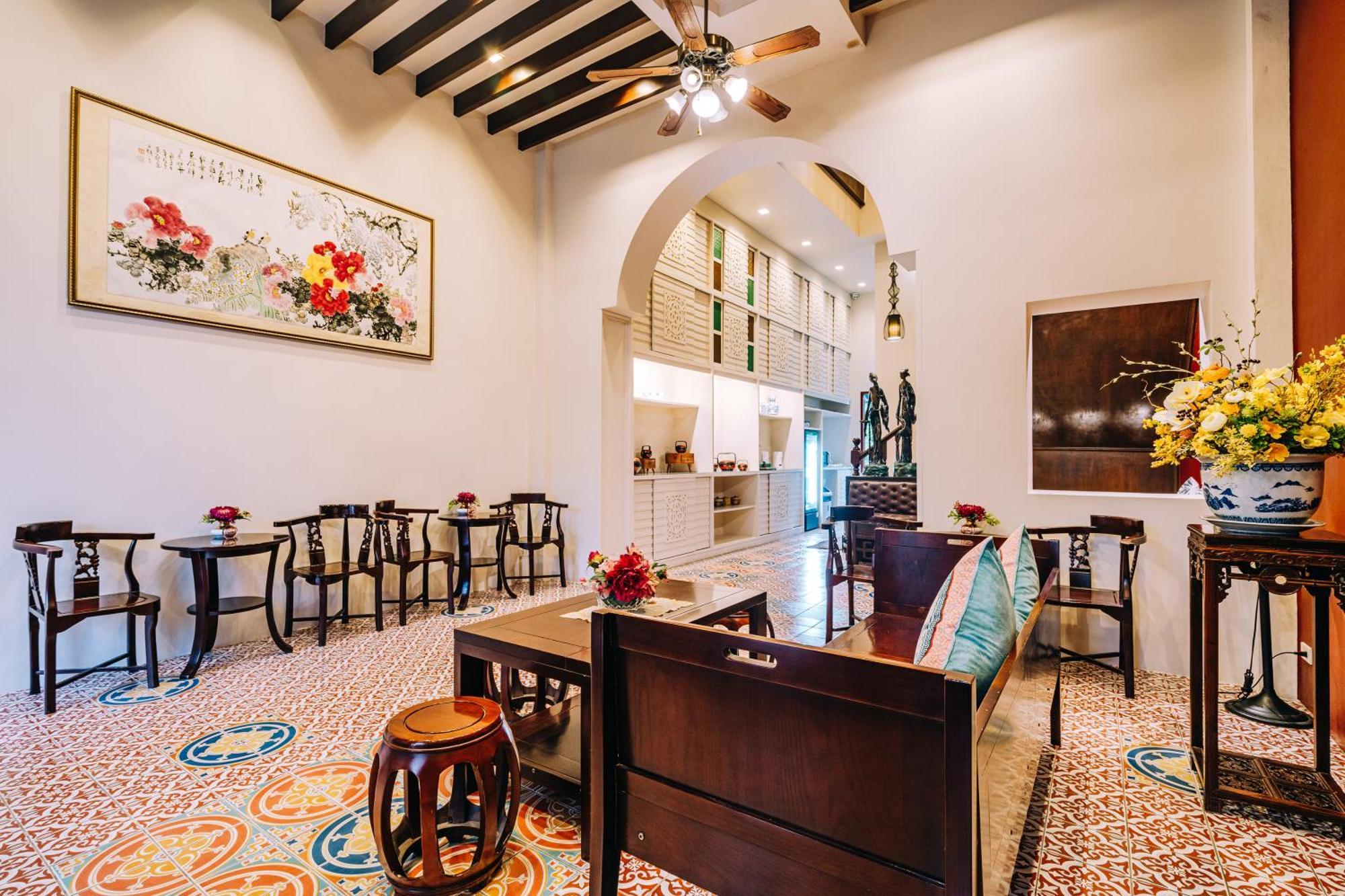 O'Nya Phuket Hotel Екстериор снимка